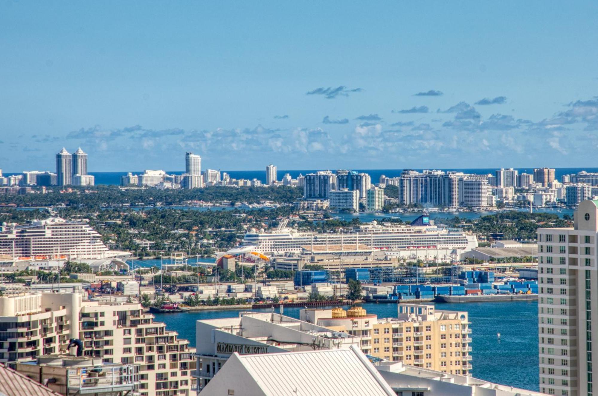 Oceanside Penthouse Apartment In Brickell Miami, Pool, Free Parking 외부 사진