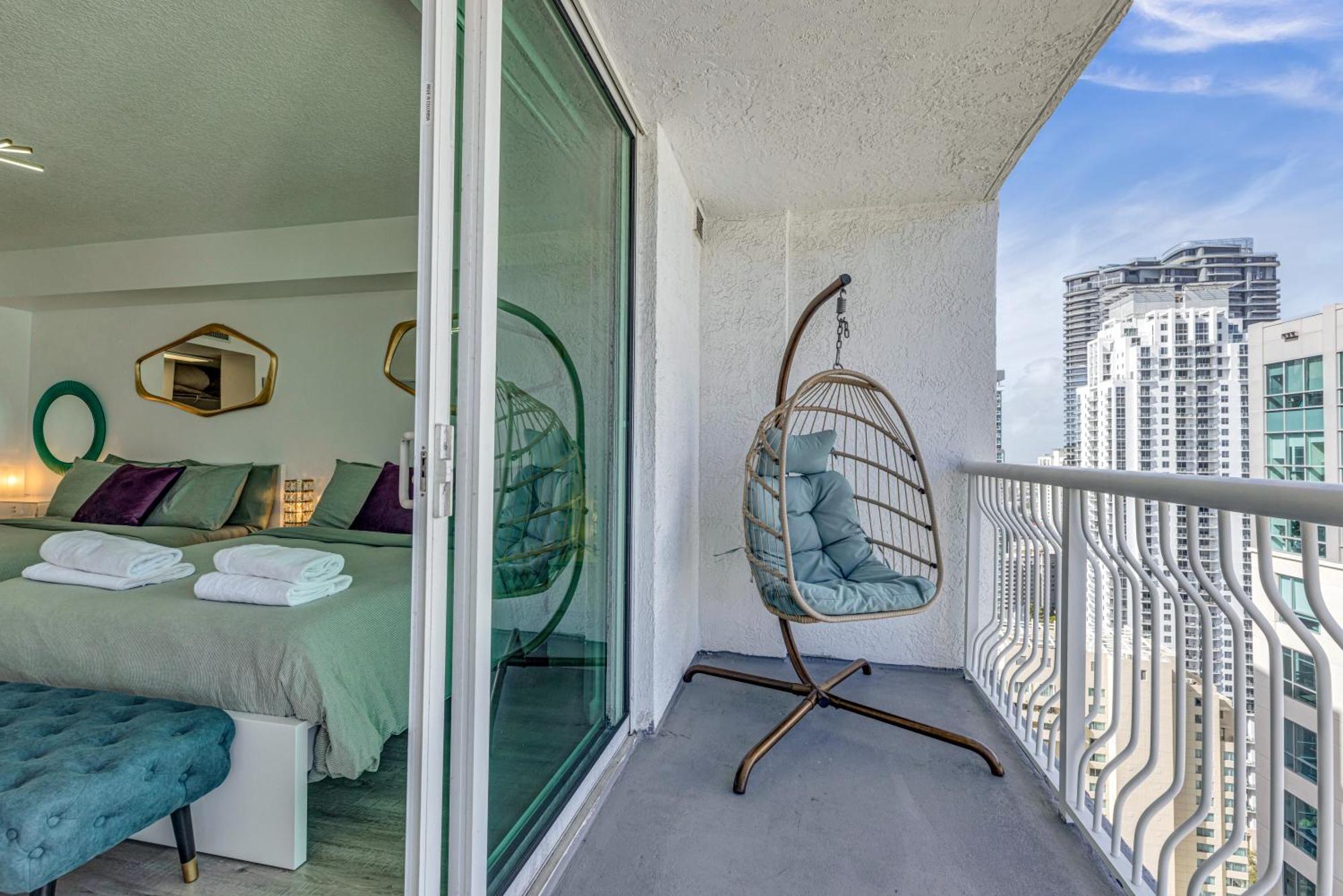 Oceanside Penthouse Apartment In Brickell Miami, Pool, Free Parking 외부 사진